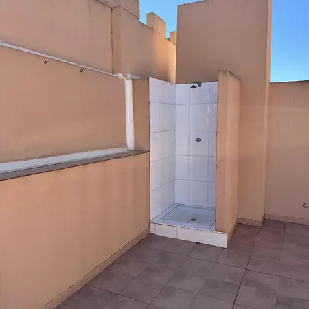 Castillo De Mar 9f - By Watermelon * לה מנגה דל מר מנור